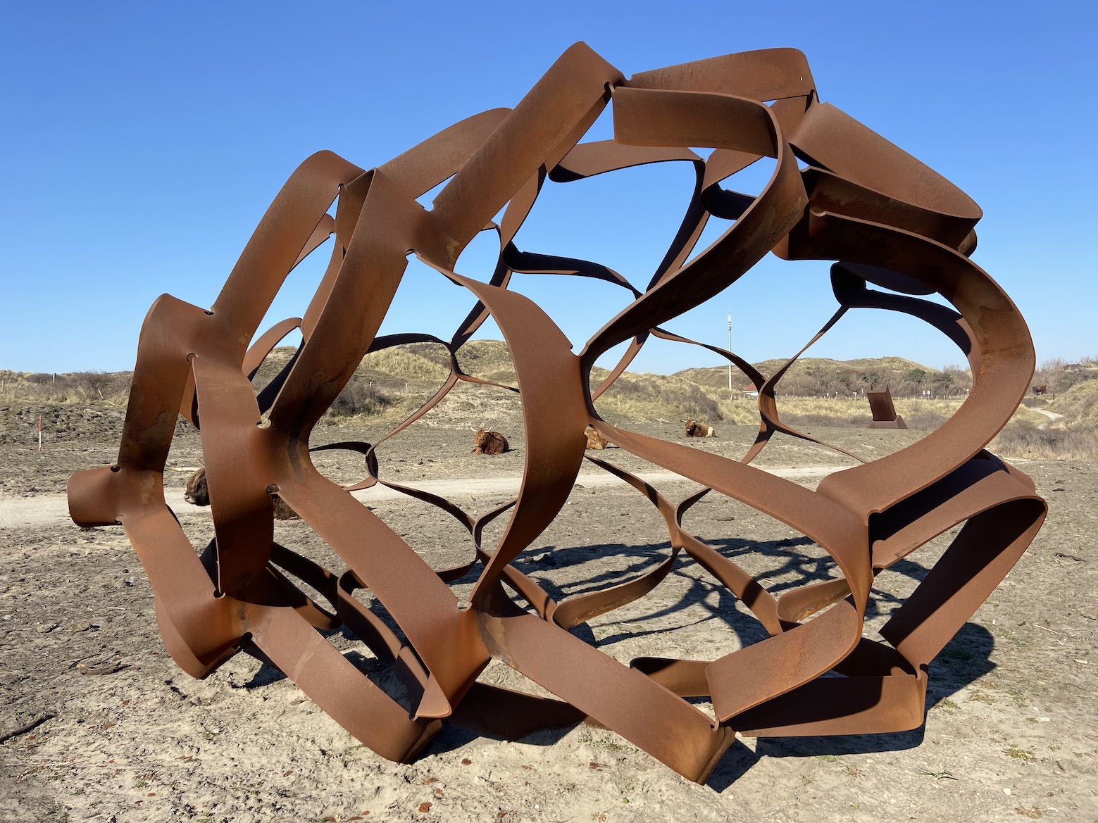Dwalen met verhalen door beeldenpark Een Zee van Staal